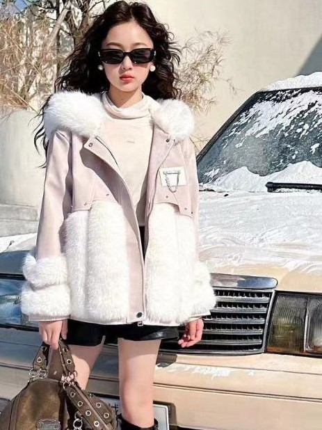 جكيت فرو كوري