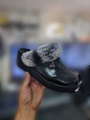 بابوج طبي مبطن