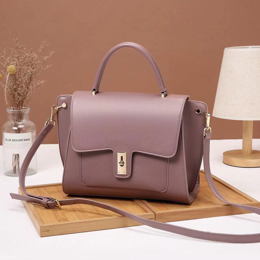 حقيبة وسط