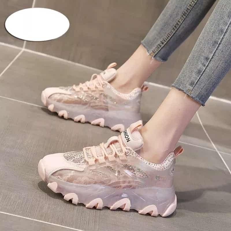 سبورت طبي مرصع الماس