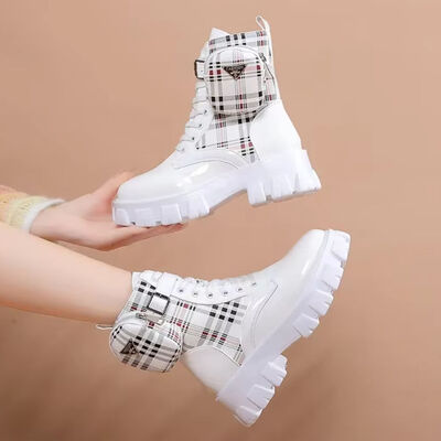 بسطار Burberry